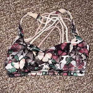 Lululemon sports bra